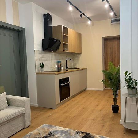 Apartament Pod Wieza 1 ヴァウブジフ エクステリア 写真