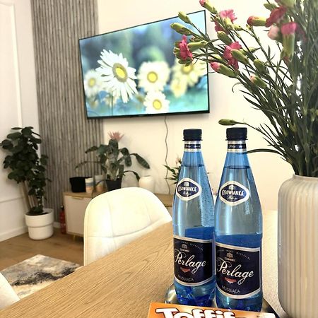 Apartament Pod Wieza 1 ヴァウブジフ エクステリア 写真